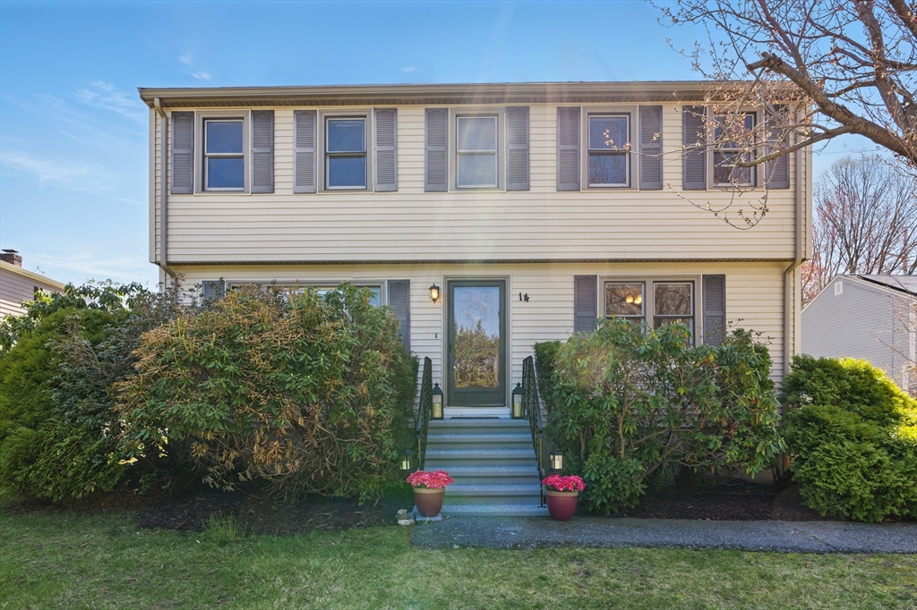 14 South Ridge Circle Lowell, MA 01852 - Photo 1 of 8 Gallery Image 1