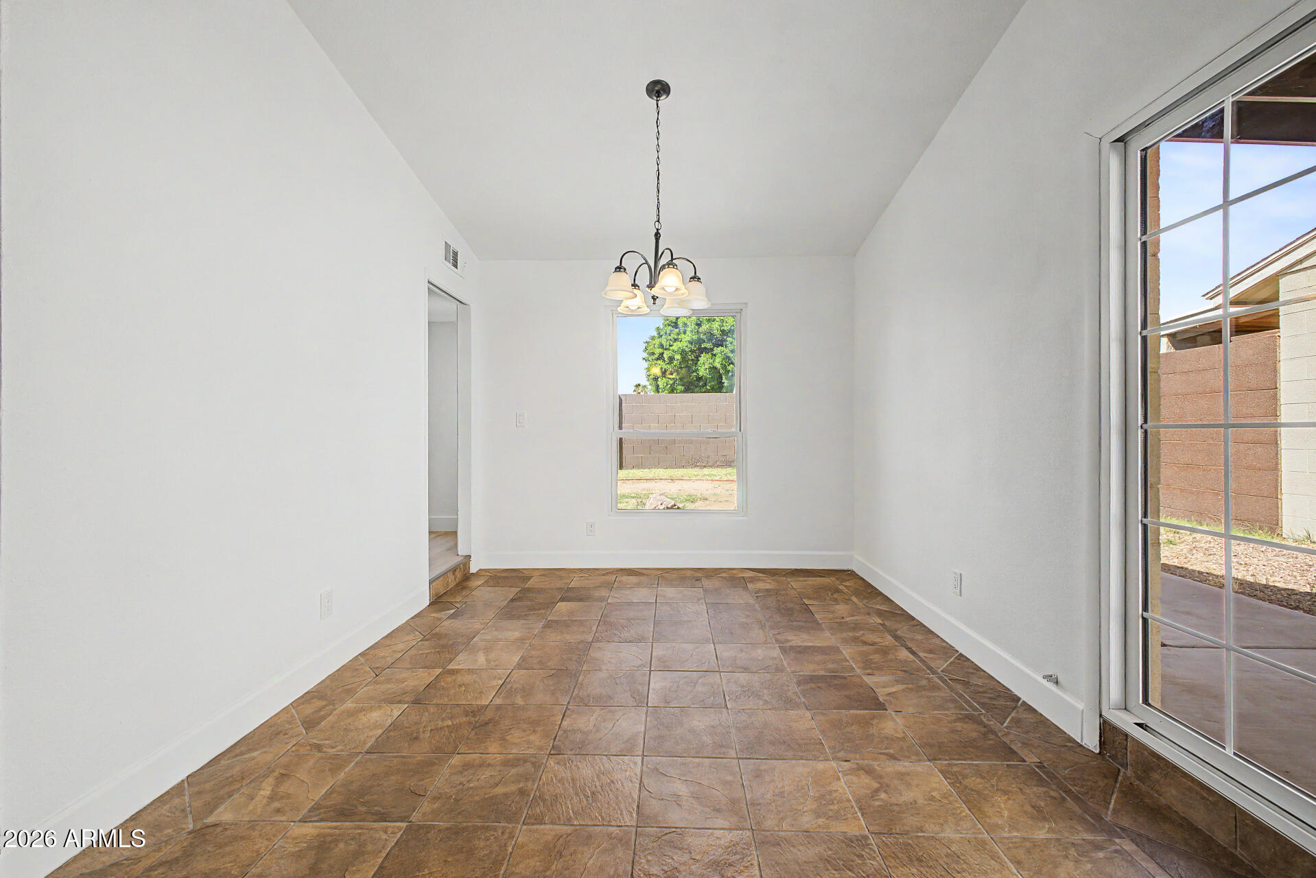 4016 West Royal Palm Road Phoenix, AZ 85051 - Photo 14 of 44