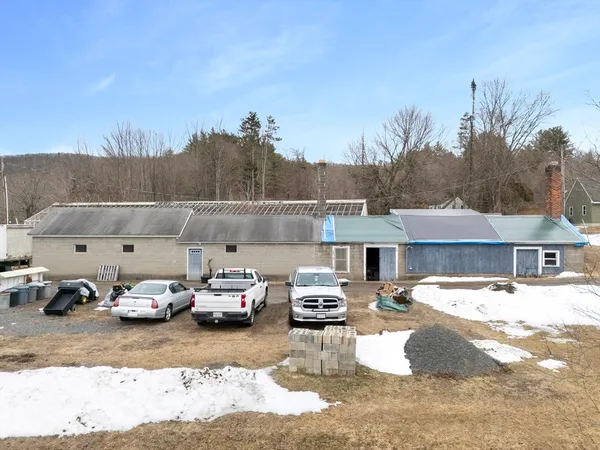 $560,000 | 345 Greenfield Road, Deerfield, MA 01342