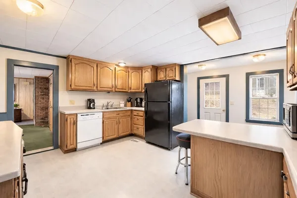 $560,000 | 345 Greenfield Road, Deerfield, MA 01342