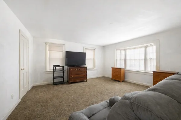 $560,000 | 345 Greenfield Road, Deerfield, MA 01342