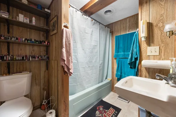 $560,000 | 345 Greenfield Road, Deerfield, MA 01342