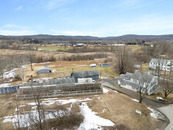 $560,000 | 345 Greenfield Road, Deerfield, MA 01342