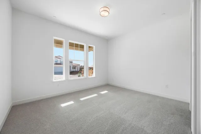 a view of empty room with window