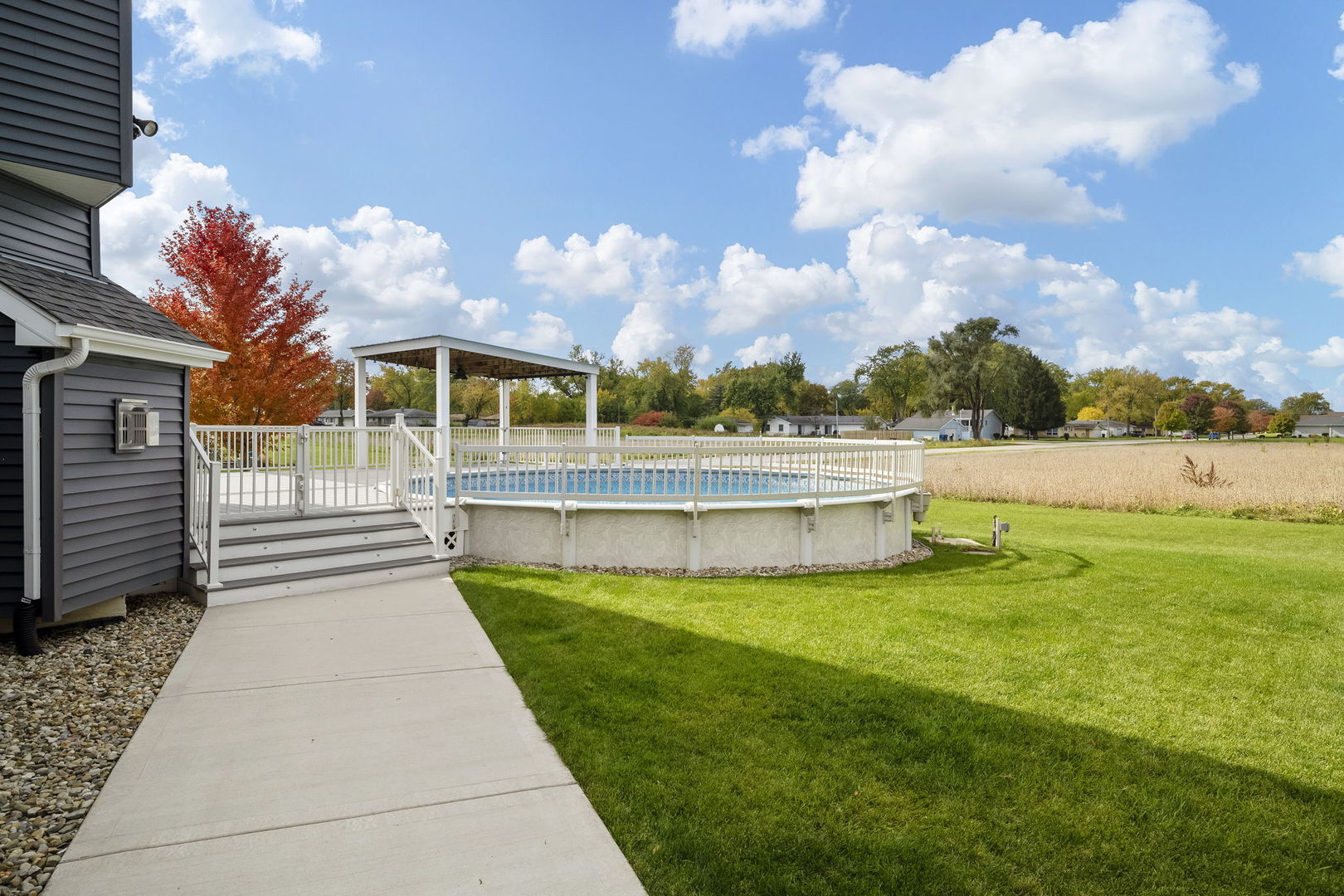 301 Arrowhead Drive Minooka, IL 60447 - Photo 31 of 43 a view of a house with a swimming pool