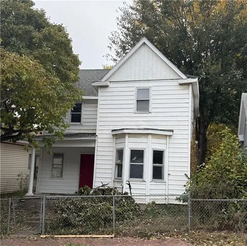 $124,999 | 1706 North 3rd Street, St. Joseph, MO 64505