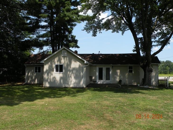9220 East Pickard Road Mount Pleasant, MI 48858 - Photo 4 of 30 1925996-1ccfd2ef-1e6c-49b7-93b2-cf687dbac367.JPG