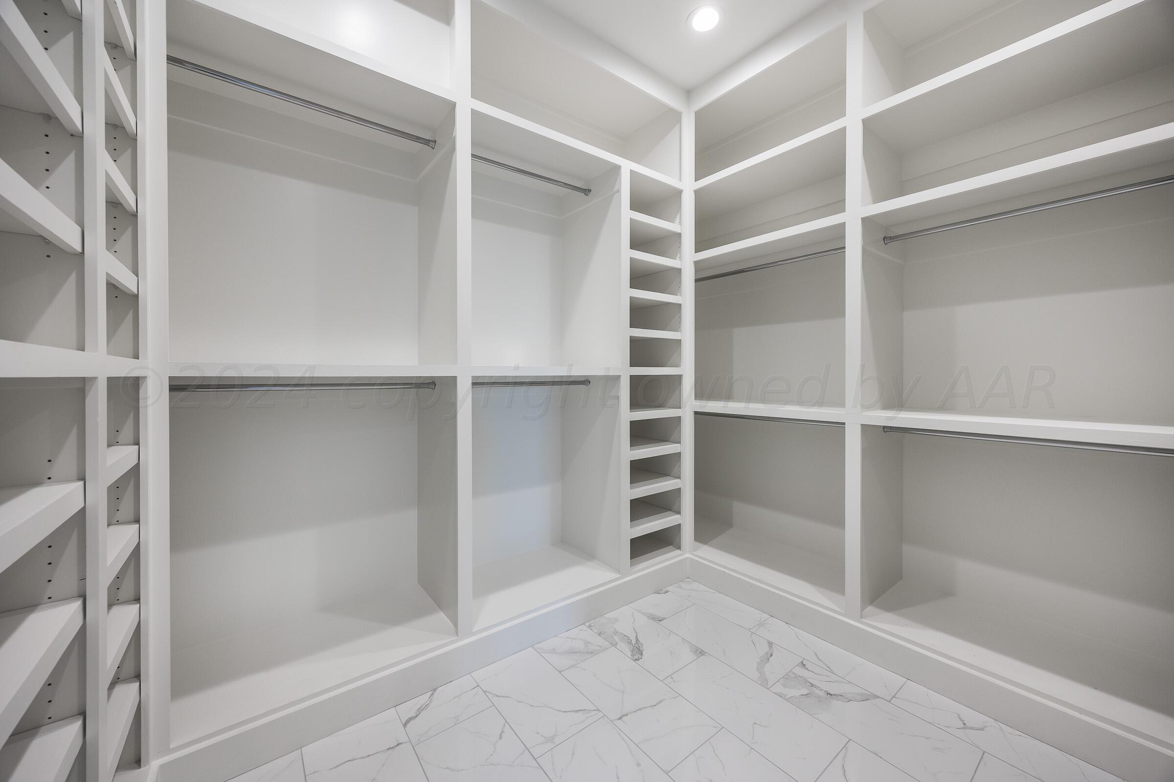 1401 Herring Ranch Road Amarillo, TX 79124 - Photo 24 of 42 024_Primary Closet