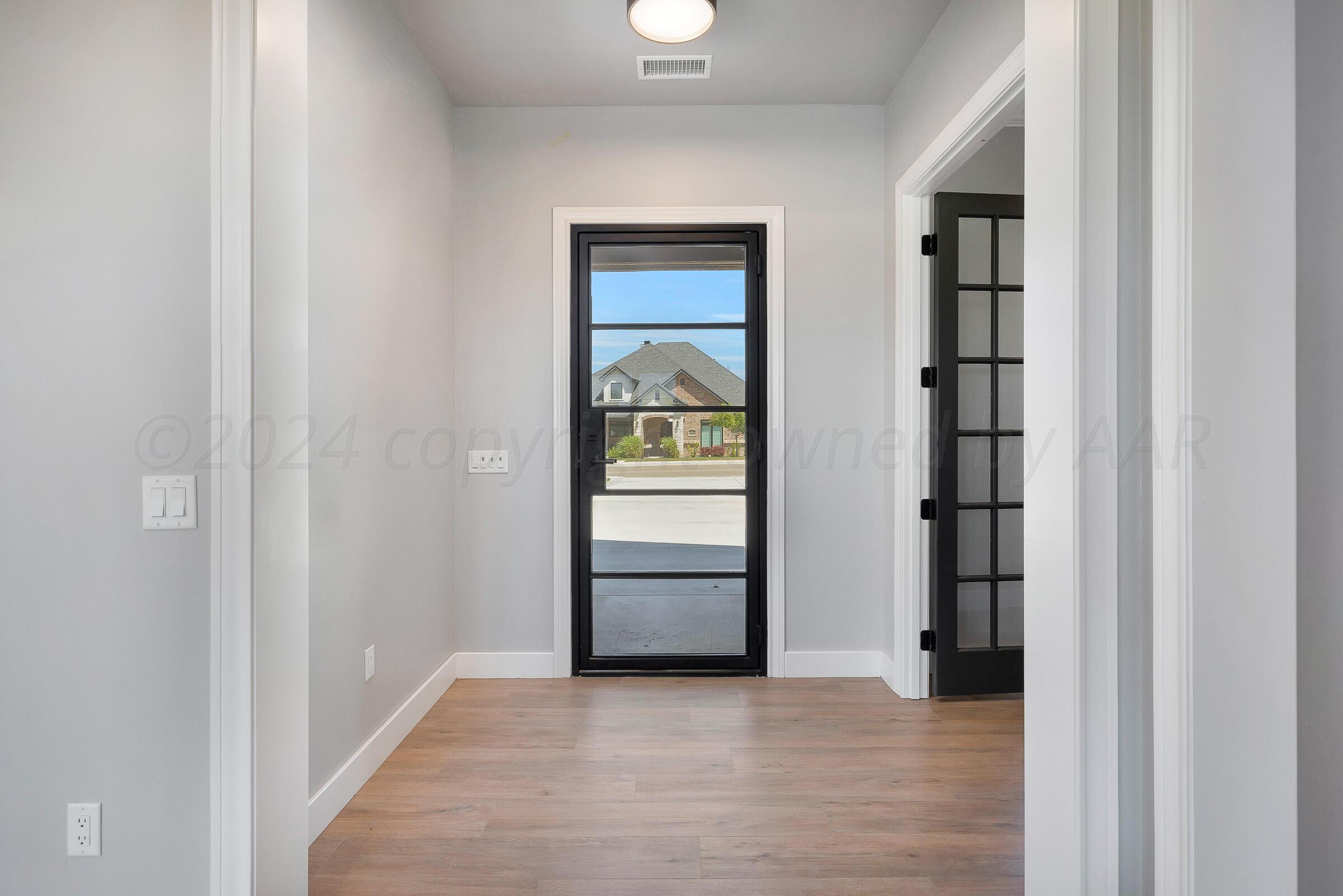 003_Foyer