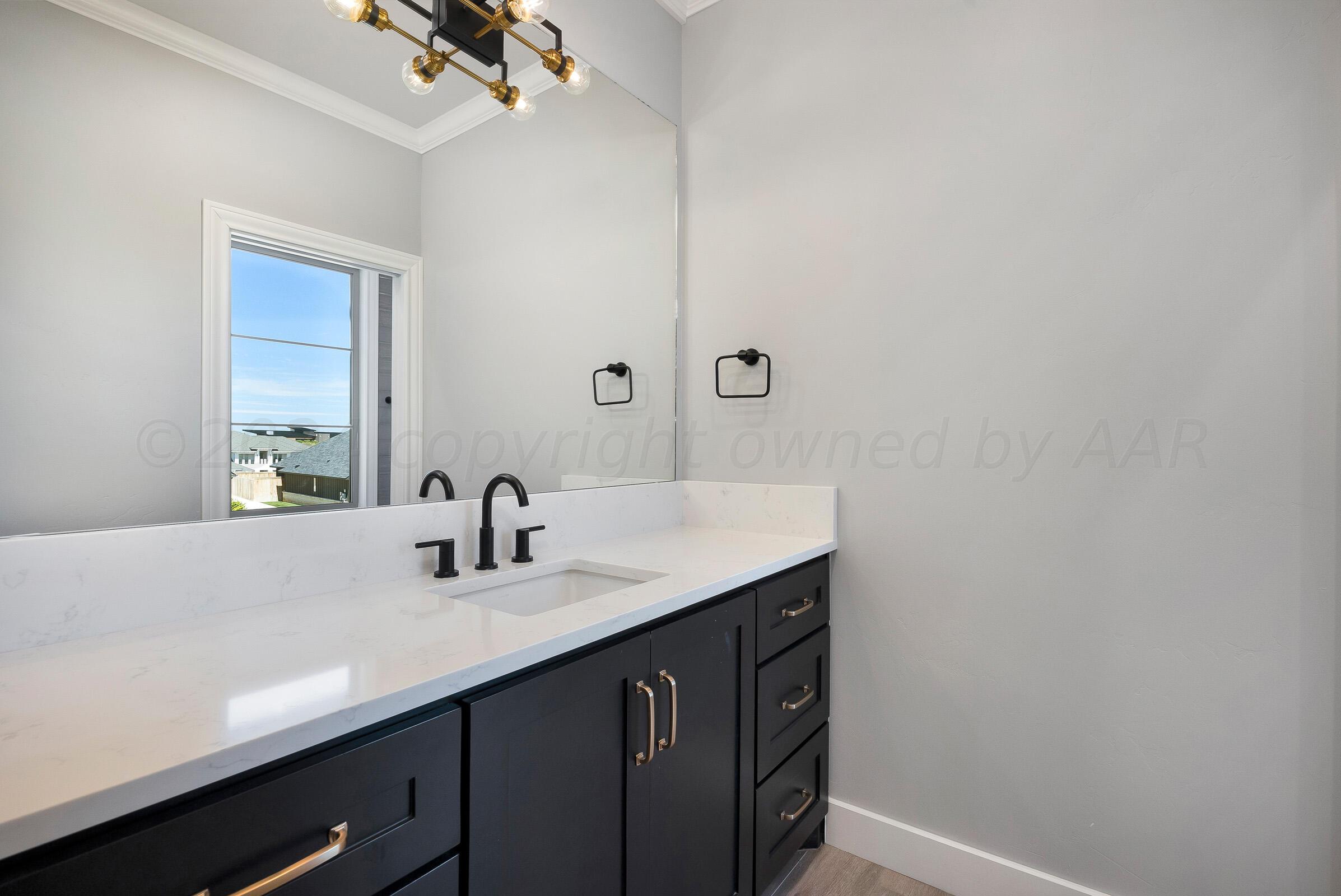 1401 Herring Ranch Road Amarillo, TX 79124 - Photo 32 of 42 032_Bathroom 4