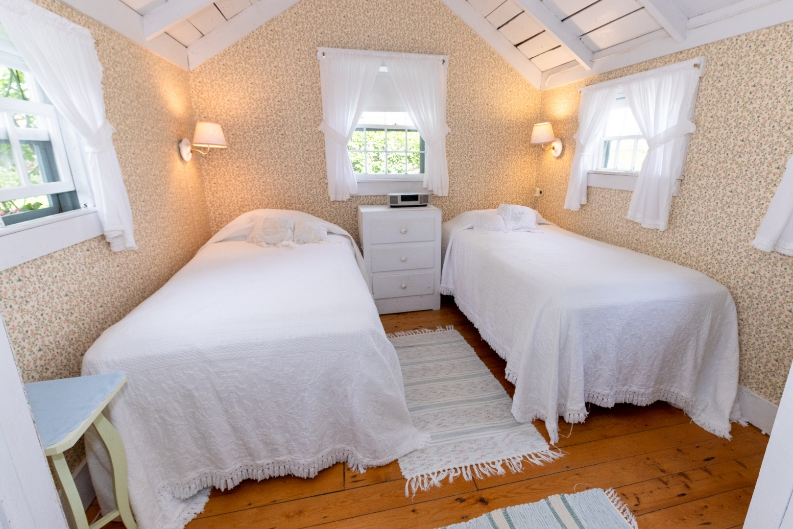 3 Cottage Avenue Nantucket, MA 02554 - Photo 7 of 11