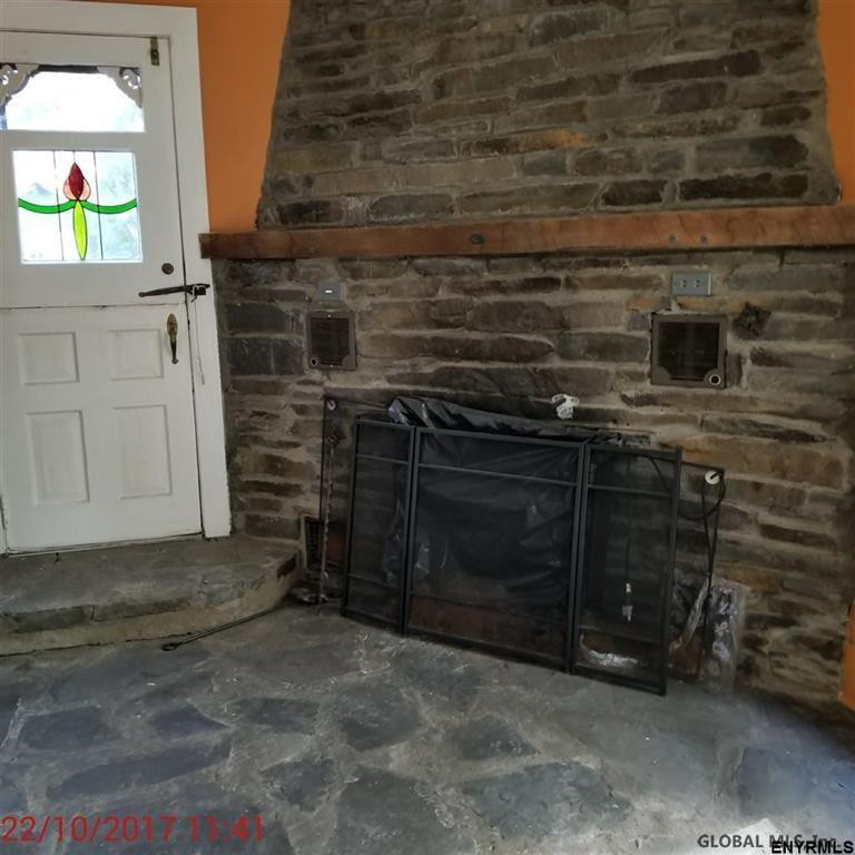 4133 Consaul Road Schenectady, NY 12304 - Photo 8 of 23 Photo 8