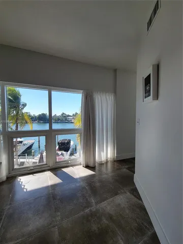 $4,700 | 6580 Indian Creek Drive, Unit 209, Miami Beach, FL 33141