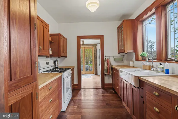 $424,900 | 1438 Naamans Creek Road, Garnet Valley, PA 19060