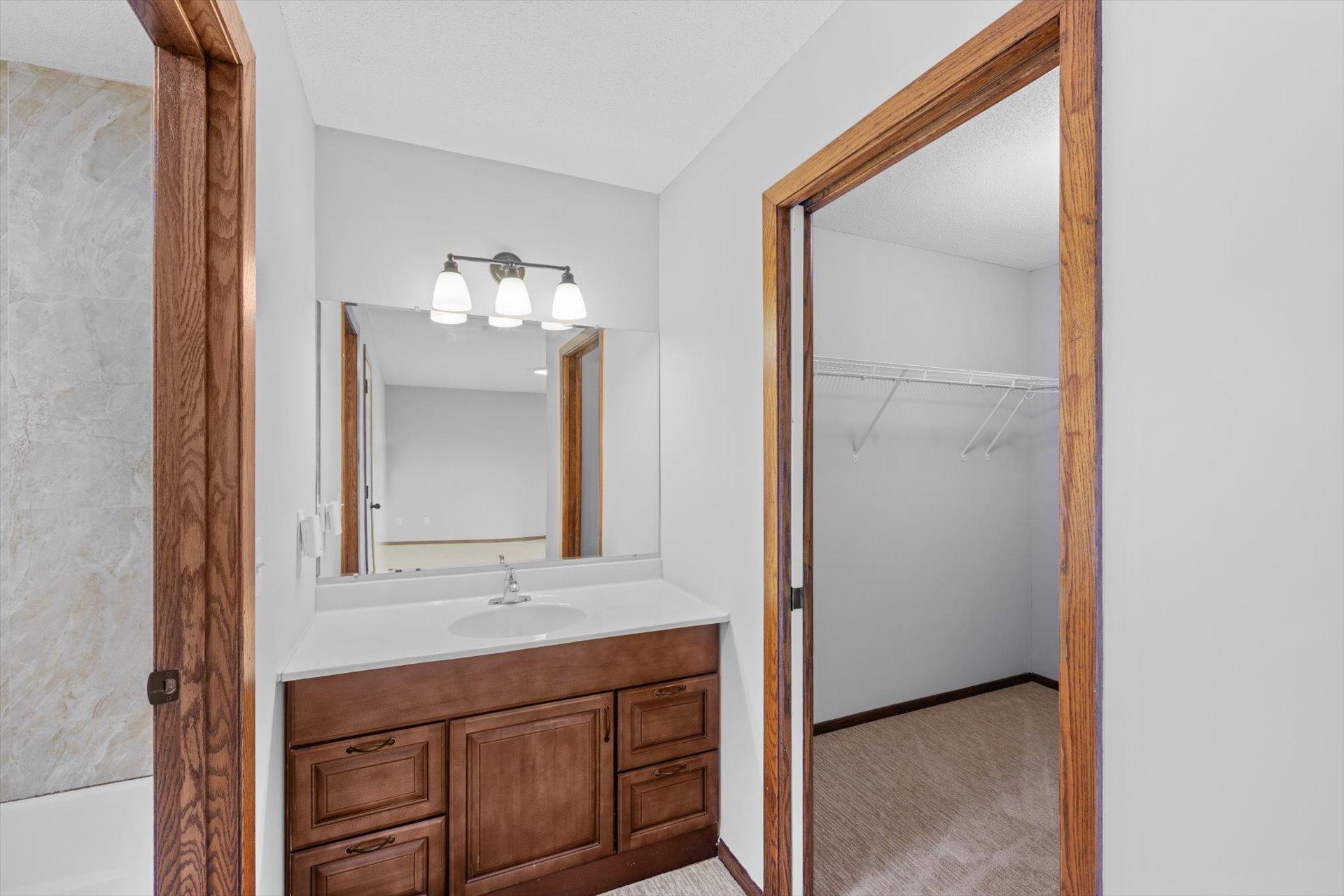 7405 Scot Terrace Eden Prairie, MN 55346 - Photo 15 of 29