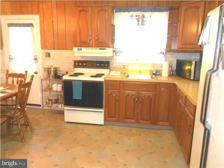 116 Walnut Road Wallingford, PA 19086 - Photo 3 of 18 Gallery Image 3