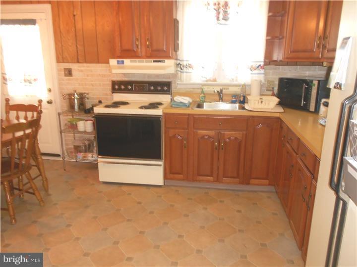 116 Walnut Road Wallingford, PA 19086 - Photo 6 of 18 Gallery Image 6