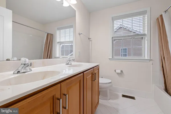 $678,900 | 1224 Caitlin Way, New Castle, DE 19720