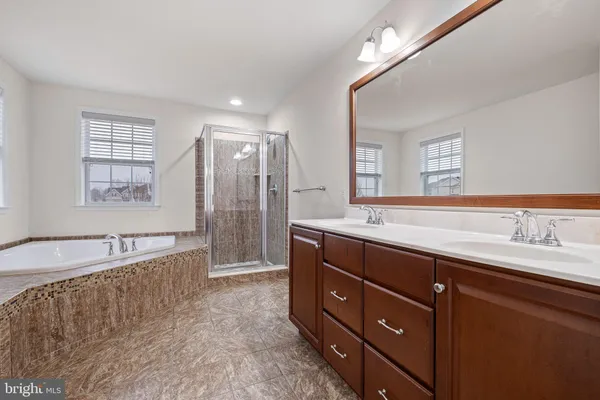 $678,900 | 1224 Caitlin Way, New Castle, DE 19720