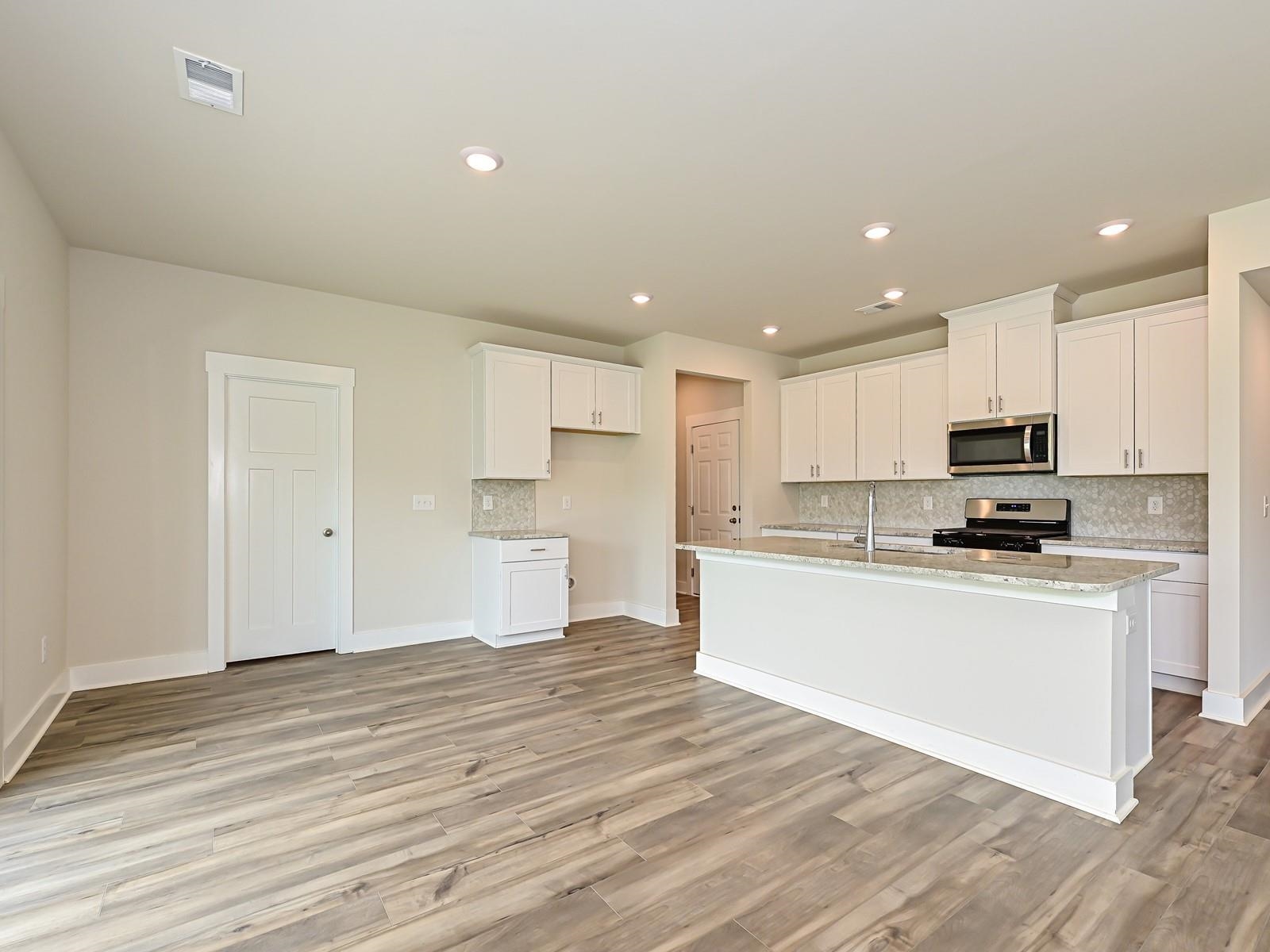 522 Laxton Road Greer, SC 29651 - Photo 7 of 33 Gallery Image 7