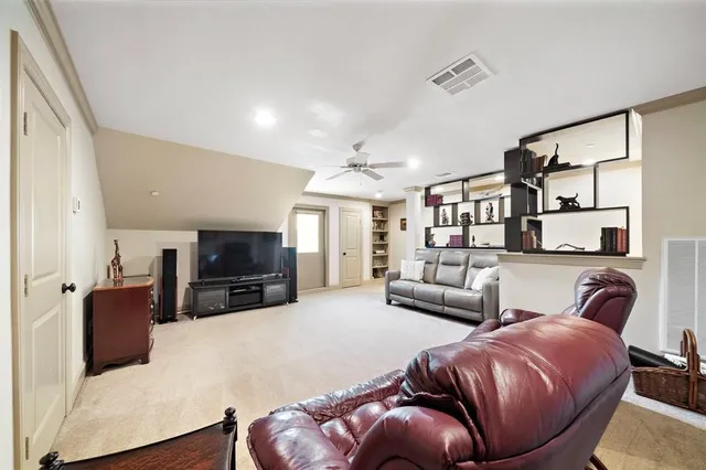 $3,950 | 1308 Lake Pointe Parkway, Sugar Land, TX 77478