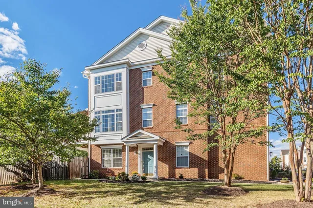 $3,200 | 20479 Alicent Terrace, Ashburn, VA 20147