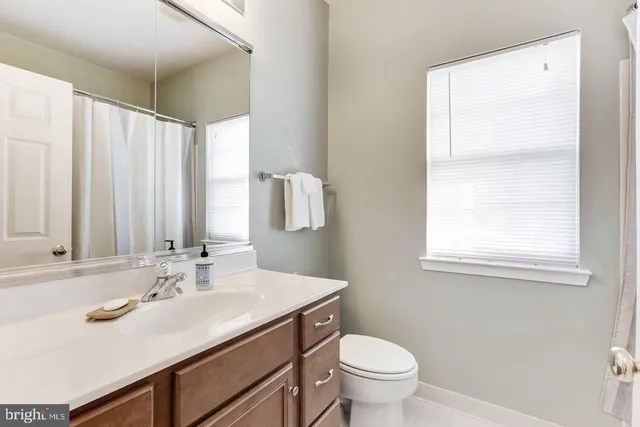 $3,200 | 20479 Alicent Terrace, Ashburn, VA 20147