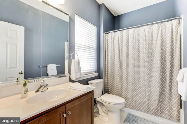 $3,200 | 20479 Alicent Terrace, Ashburn, VA 20147