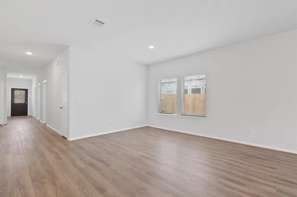 $2,000 | 249 Crystal Brook Drive, Liberty Hill, TX 78642