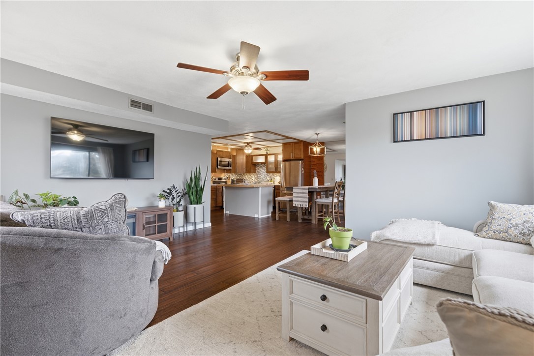 196 Old River Road, Unit 8F Lincoln, RI 02865 - Photo 16 of 34 Gallery Image 16