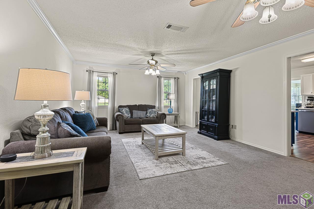35645 Cane Market Road Denham Springs, LA 70706 - Photo 3 of 23 Gallery Image 3