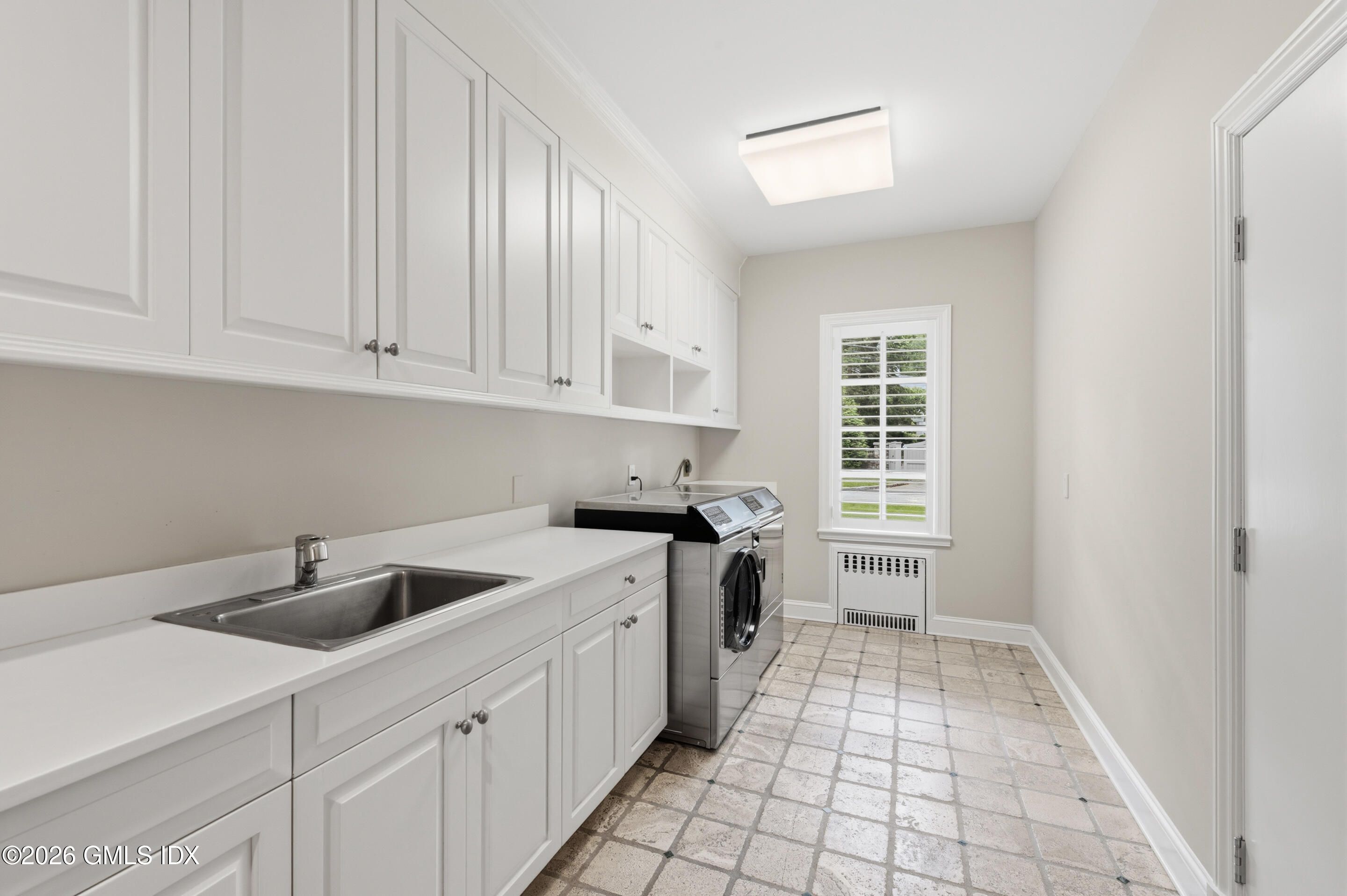 21 Pecksland Road Greenwich, CT 06831 - Photo 11 of 32 UTILITY ROOM