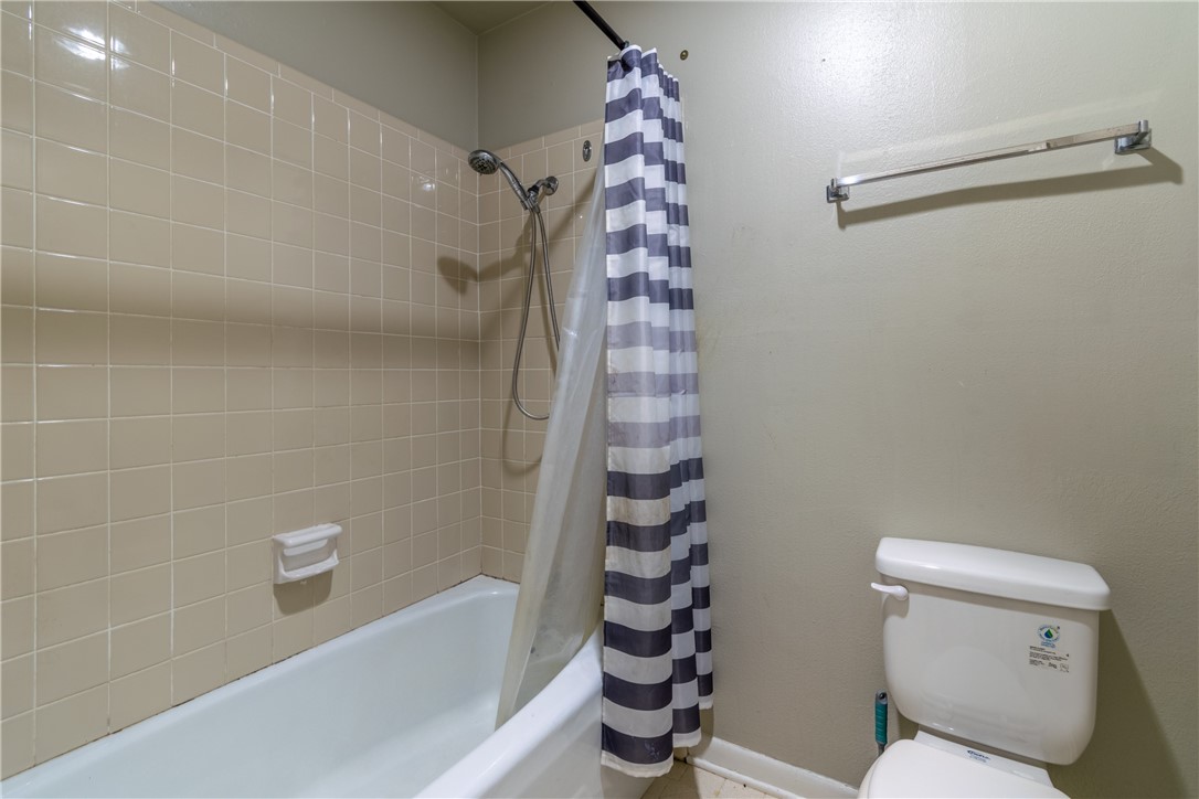 1307 Lincoln Street Alice, TX 78332 - Photo 26 of 34