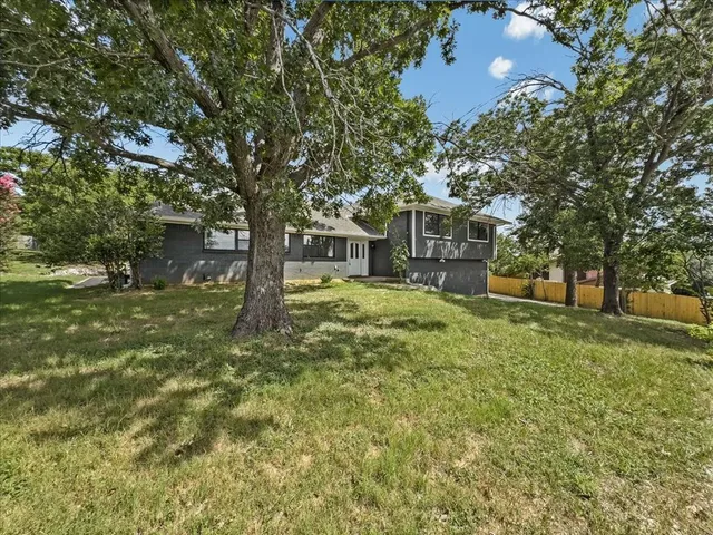 $464,000 | 136 Southwest Rand Drive, Burleson, TX 76028