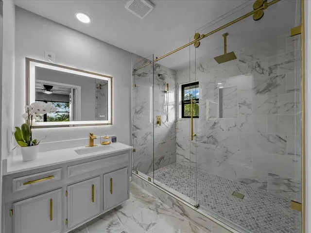 $464,000 | 136 Southwest Rand Drive, Burleson, TX 76028