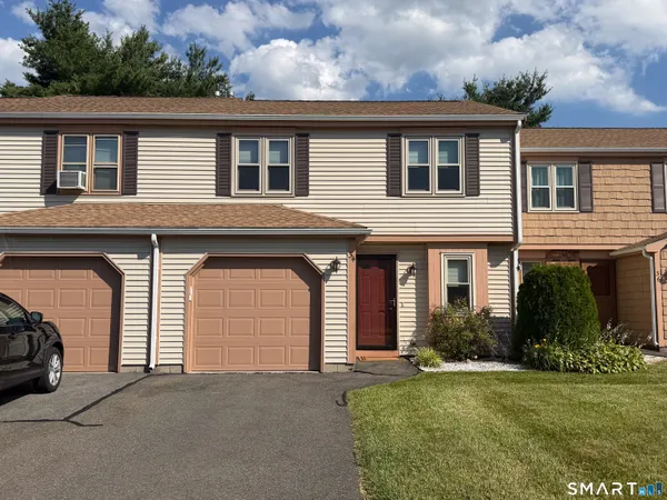 $2,500 | 34 Butternut Lane, Unit 34, Rocky Hill, CT 06067