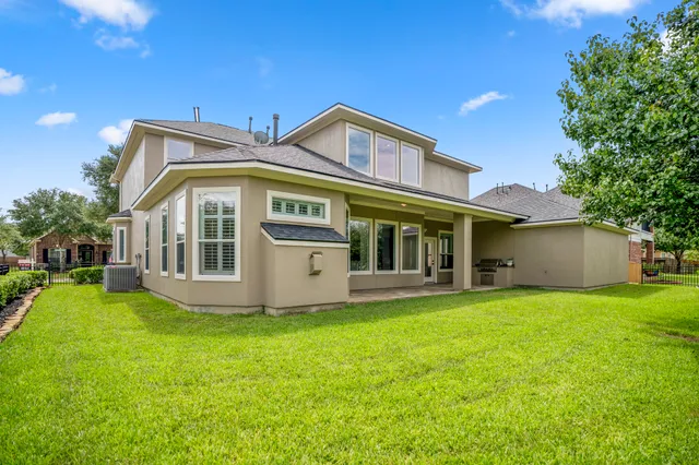 a view of a garden and trees