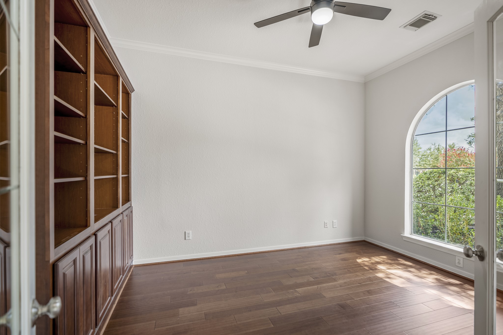 18602 Yorkshire Manor Court Spring, TX 77379 - Photo 7 of 50 a view of an empty room with a window