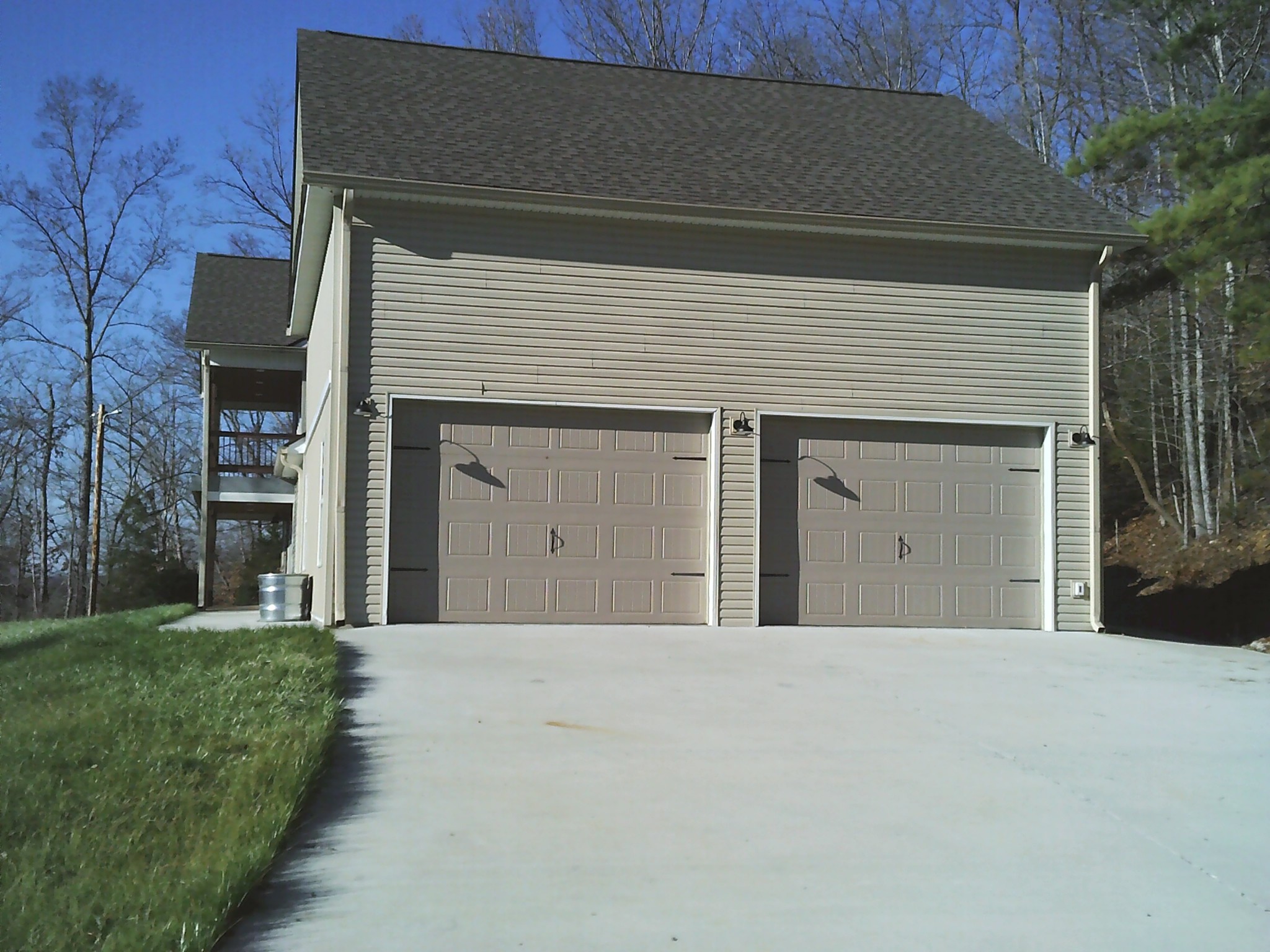 124 Hayes Fork Creek Road Dover, TN 37058 - Photo 29 of 29 a front view of a house with a yard