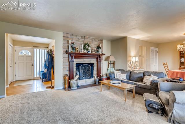 2711 Rigel Drive Colorado Springs, CO 80906 - Photo 6 of 33