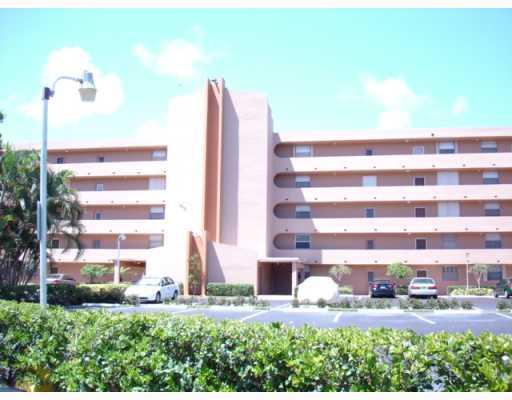 5301 Northwest 2nd Avenue, Unit 308 Boca Raton, FL 33487 - Photo 1 of 10 Primary Photo