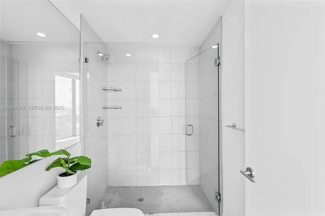 $689,000 | 2900 Northeast 7th Avenue, Unit 1409, Miami, FL 33137