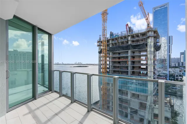 $689,000 | 2900 Northeast 7th Avenue, Unit 1409, Miami, FL 33137