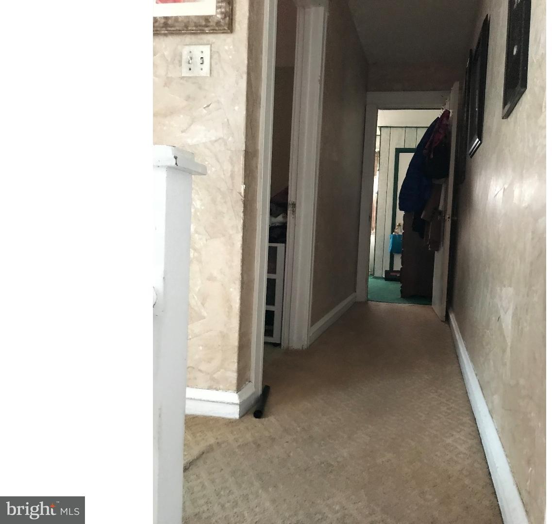 420 Woodcliffe Road Upper Darby, PA 19082 - Photo 8 of 16 Hallway