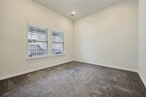 $457,999 | 744 Patriot Lane, Irving, TX 75060