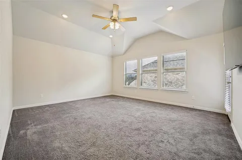 $457,999 | 744 Patriot Lane, Irving, TX 75060