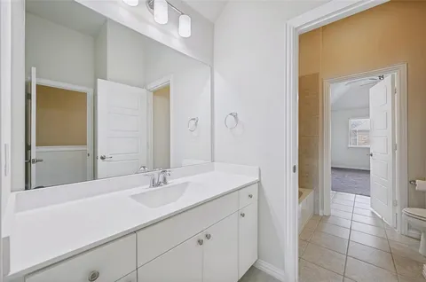 $457,999 | 744 Patriot Lane, Irving, TX 75060