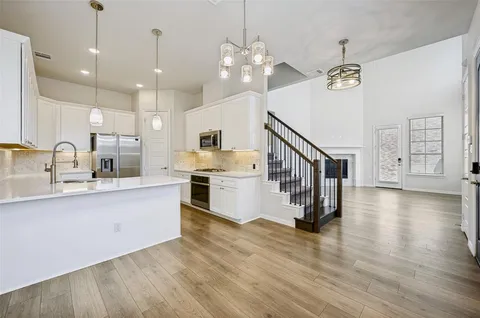 $457,999 | 744 Patriot Lane, Irving, TX 75060