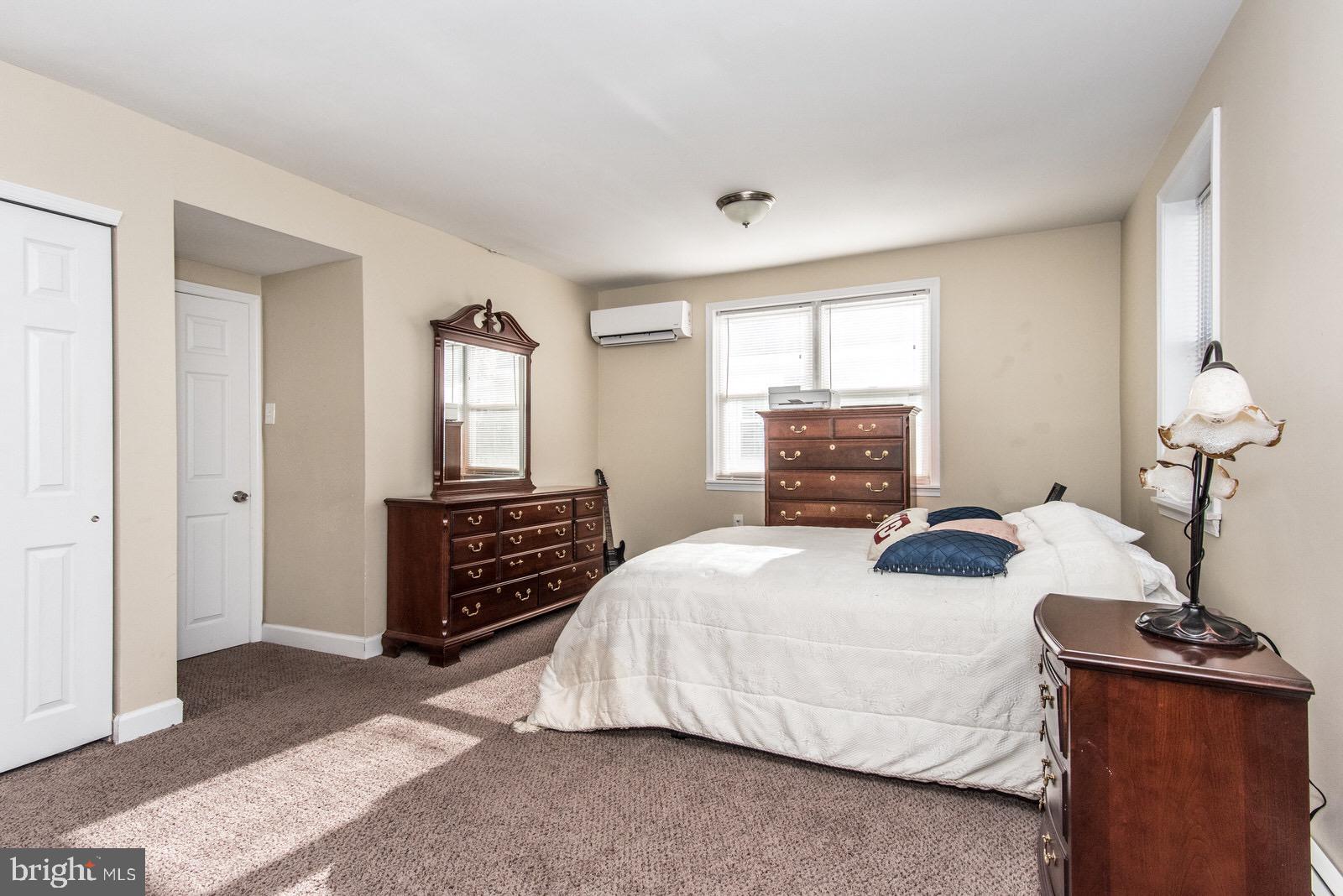 9226 Annapolis Road Philadelphia, PA 19114 - Photo 10 of 56 Gallery Image 10
