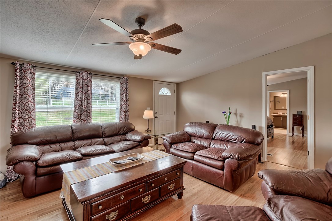206 Mountain Estates Road Pickens, SC 29671 - Photo 3 of 33